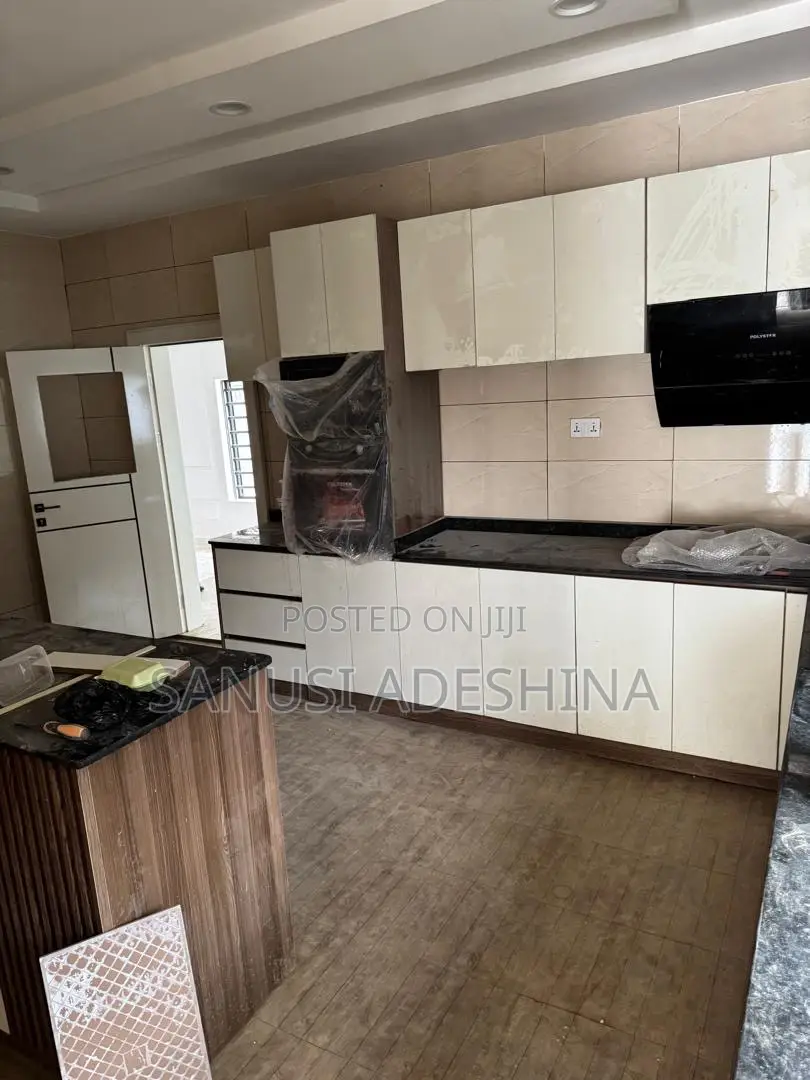 5bdrm Duplex in Galadimawa Estate for sale in Galadimawa