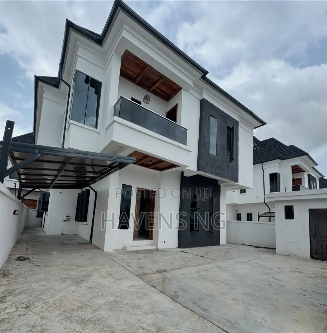 5bdrm Duplex in Lekki Phase 1 for sale in Lekki Phase 1