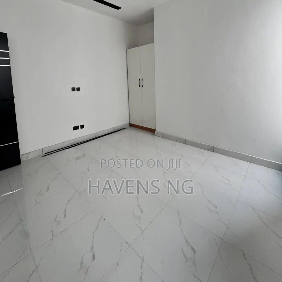 4bdrm Duplex in Abraham Adesanya Estate for sale in Abraham Adesanya Estate