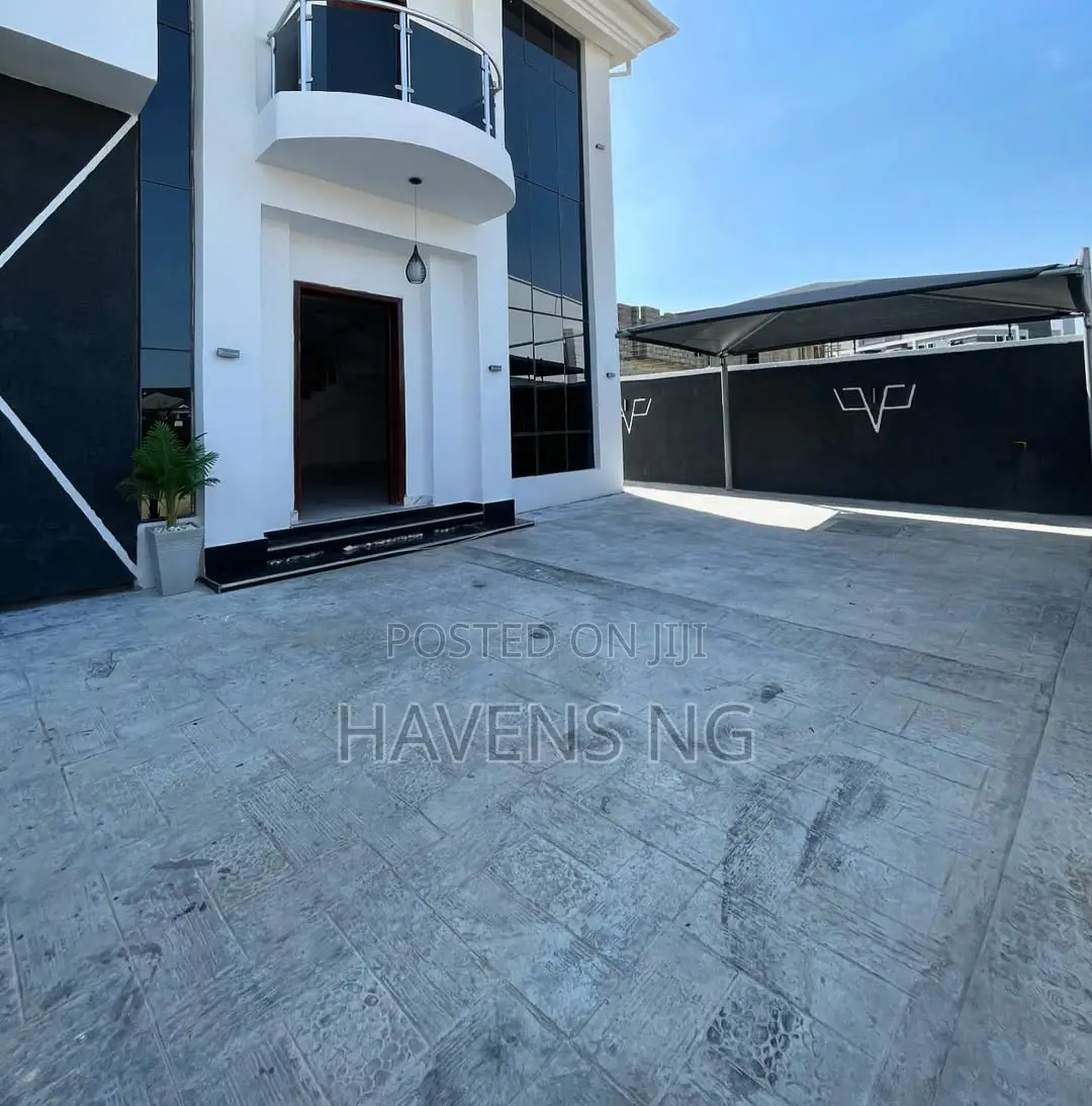 5bdrm Duplex in Ado / Ajah for sale in Ado / Ajah