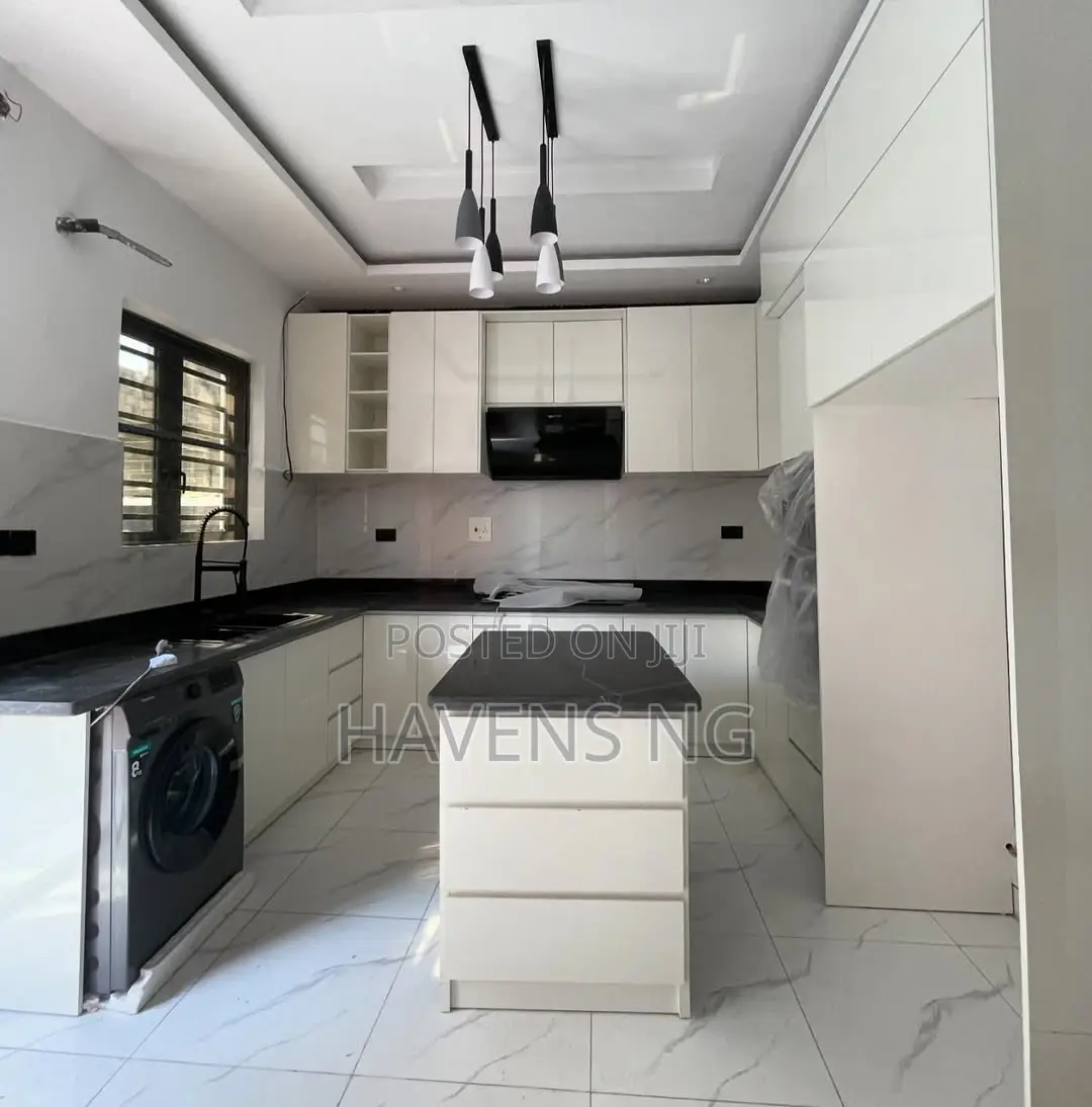 5bdrm Duplex in Ado / Ajah for sale in Ado / Ajah