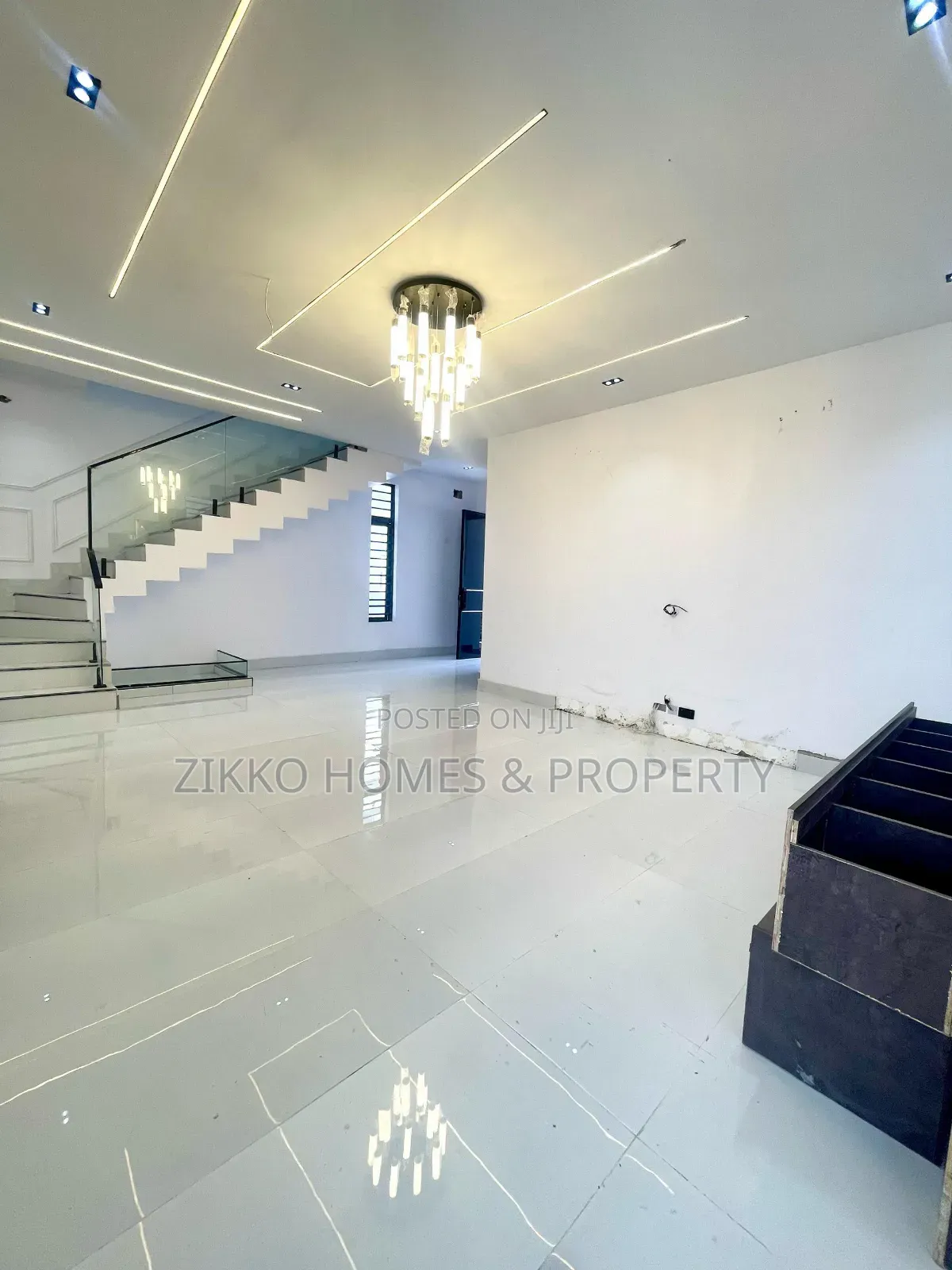 4bdrm Duplex in Ajah, Lekki for sale in Lekki