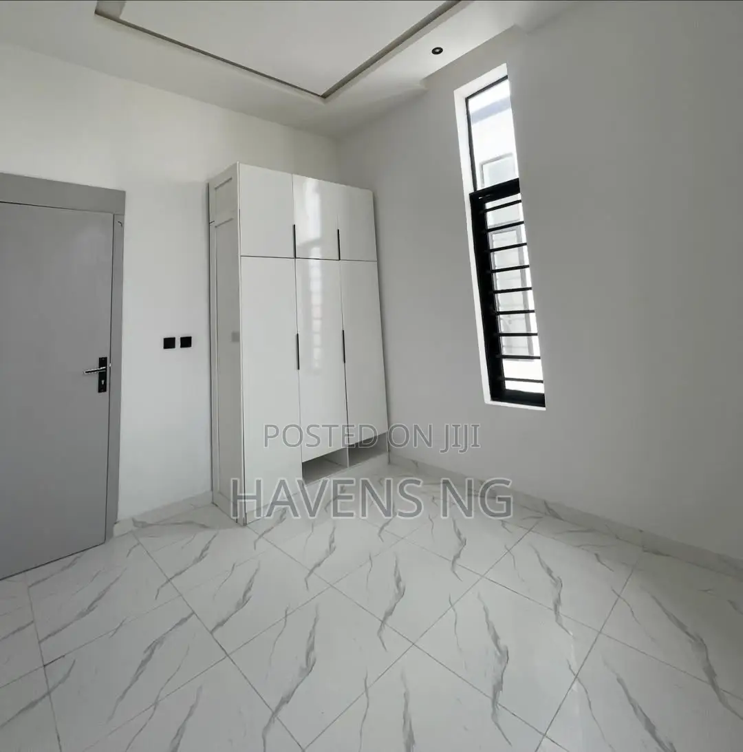 5bdrm Duplex in Ado / Ajah for sale in Ado / Ajah