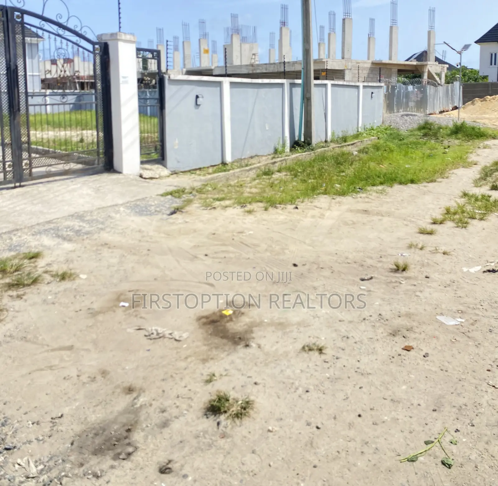 Juicy Deal! Half Plot of Land Measuring 330sqm at Ogombo in Ogombo