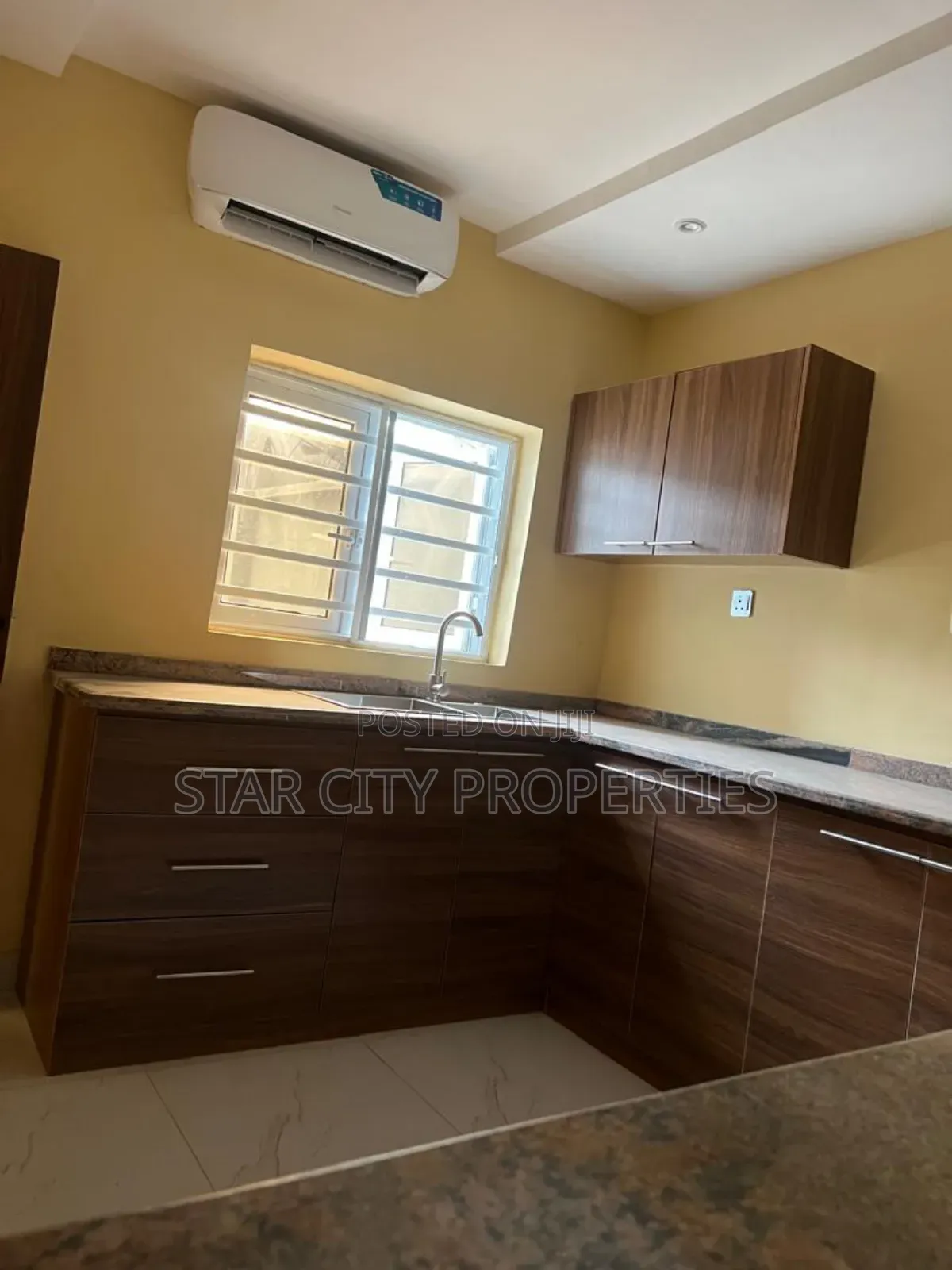 4bdrm Duplex in Ikeja Lagos, Adeniyi Jones for rent in Adeniyi Jones