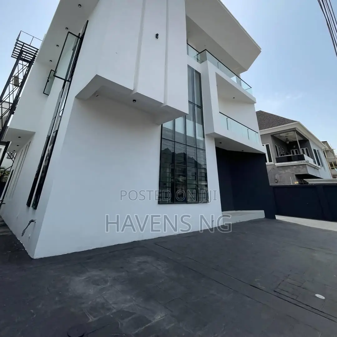 5bdrm Duplex in Osapa london for sale in Osapa london