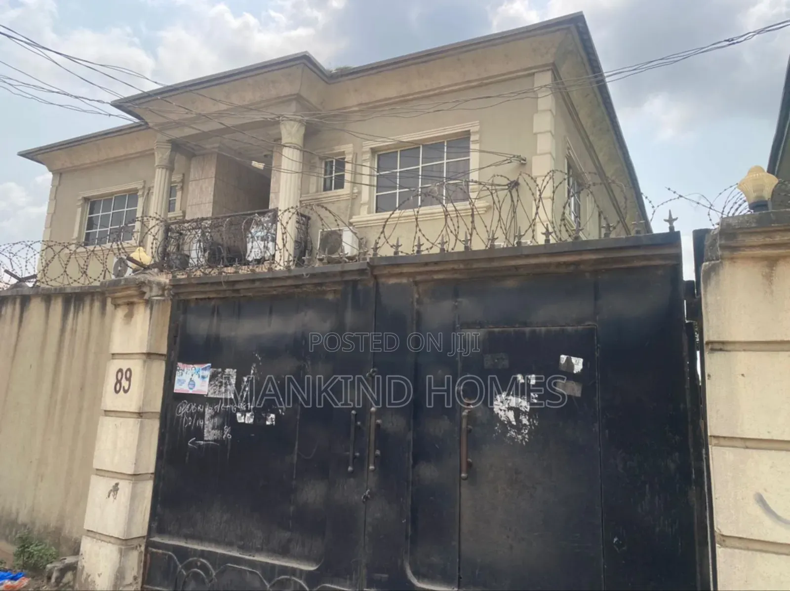 3bdrm Block of Flats in Ebute Metta for sale in Ebute Metta