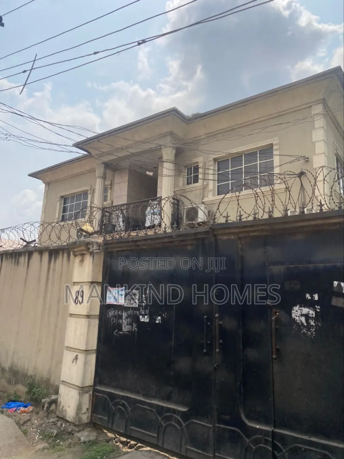 3bdrm Block of Flats in Ebute Metta for sale in Ebute Metta