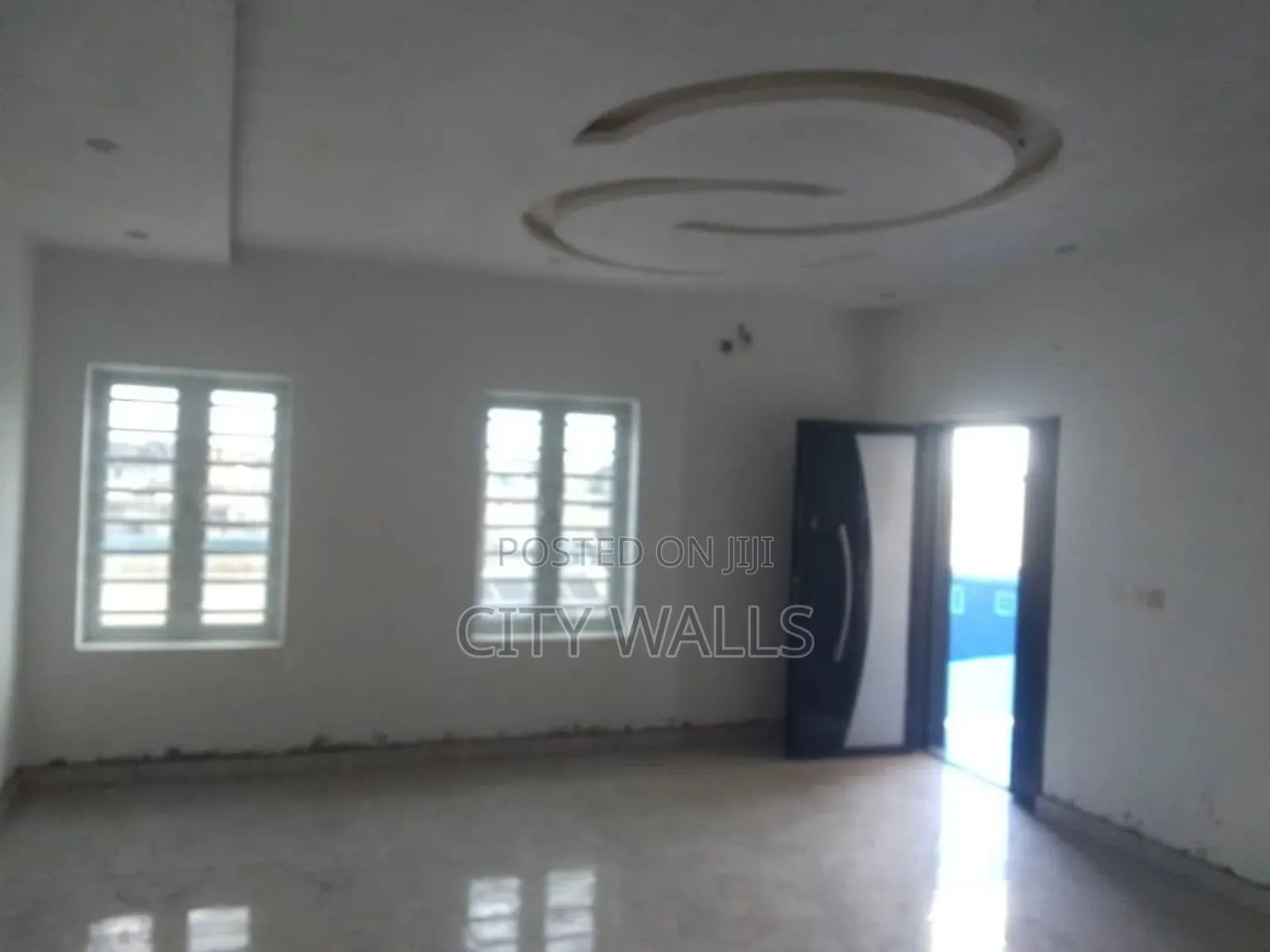 2bdrm Block of Flats in Ogombo for rent in Ogombo