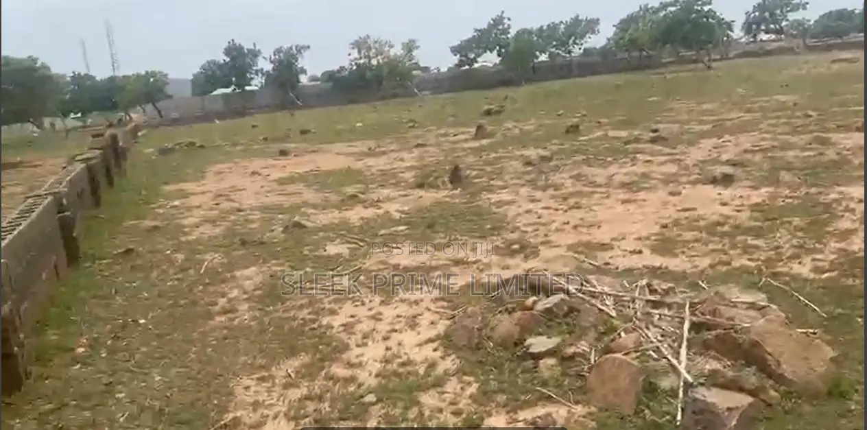 6500sqm Land Space Available for Sale in Sabon Lugbe