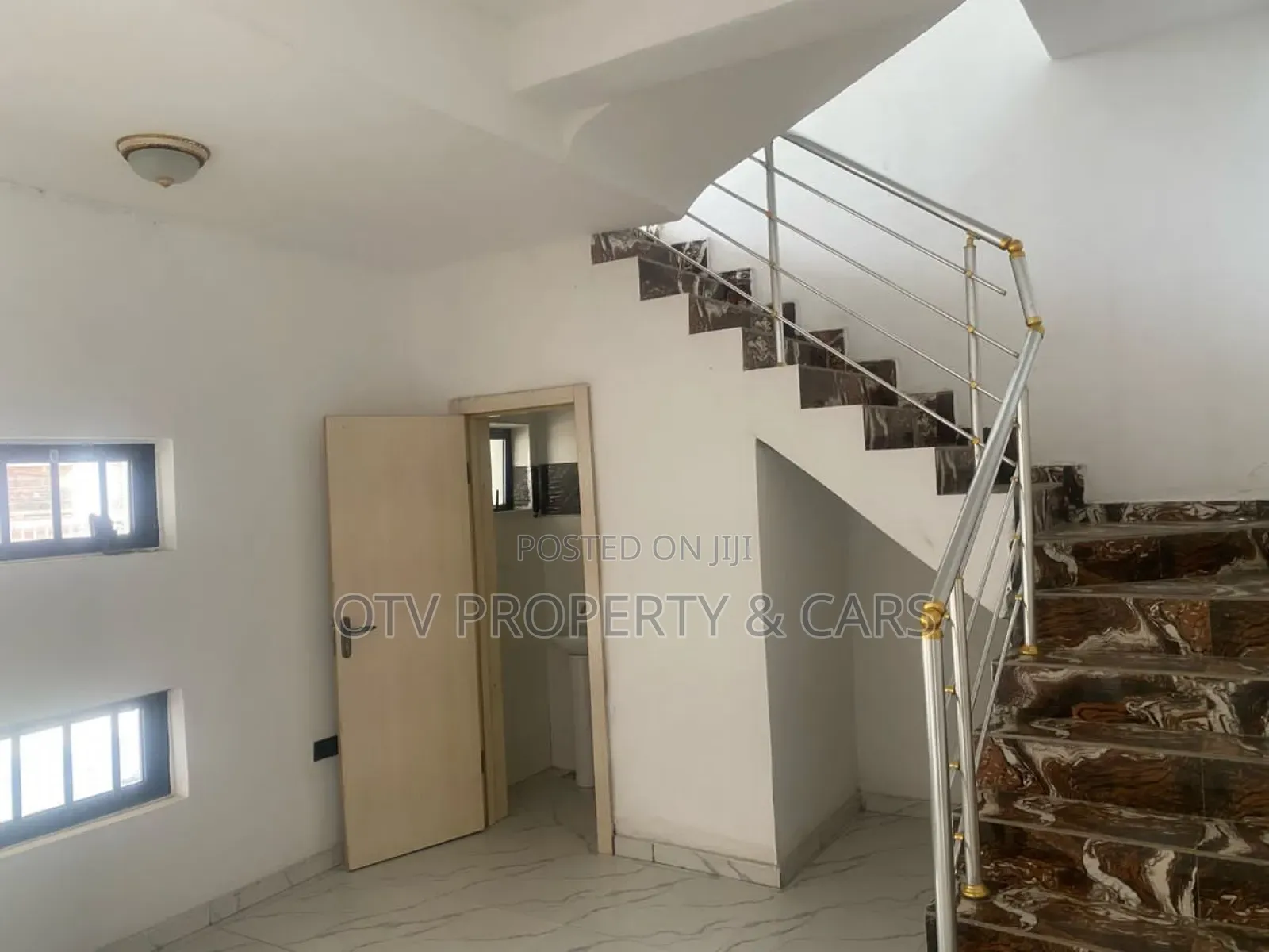 Furnished 4bdrm Duplex in Agungi for sale in Agungi