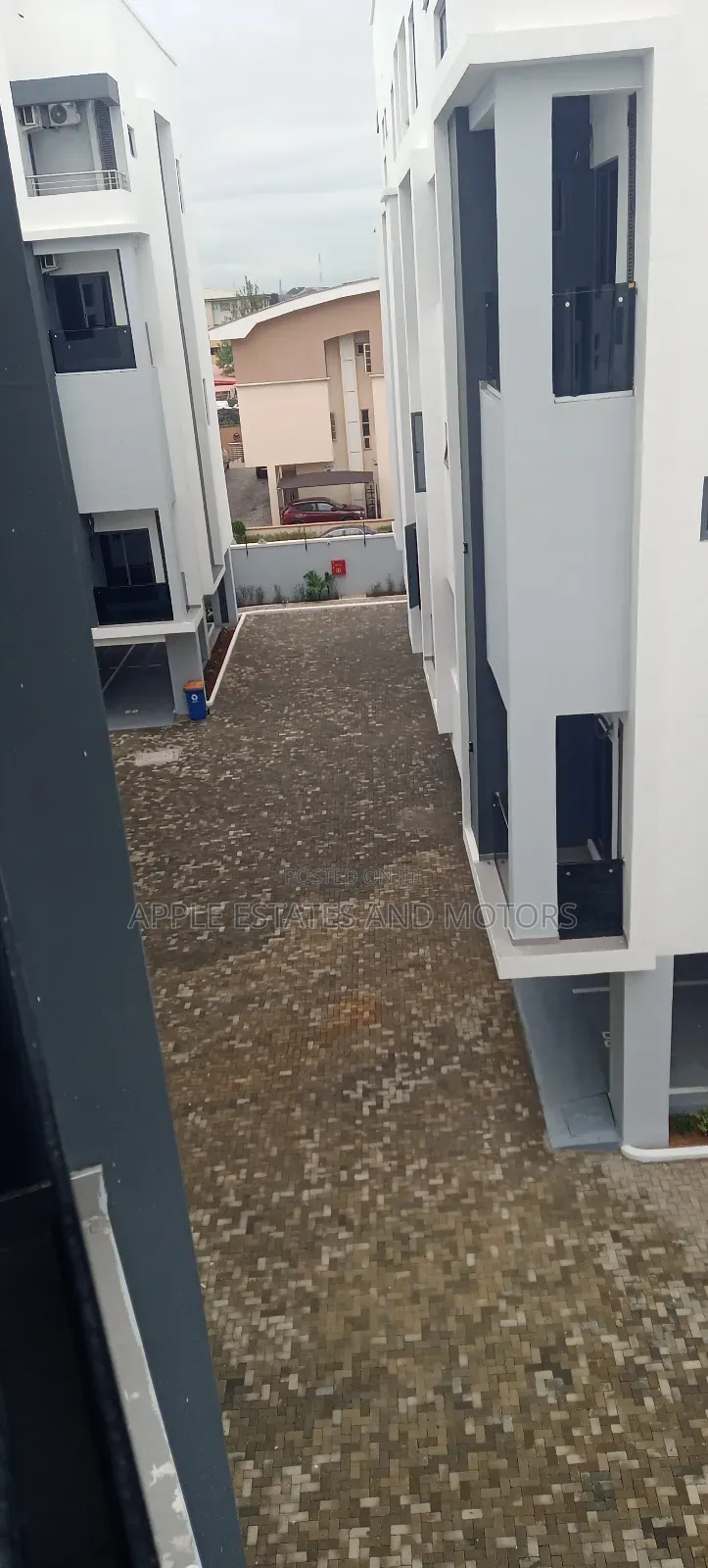 4bdrm Duplex in Adeniran Ogunsanya for sale in Adeniran Ogunsanya