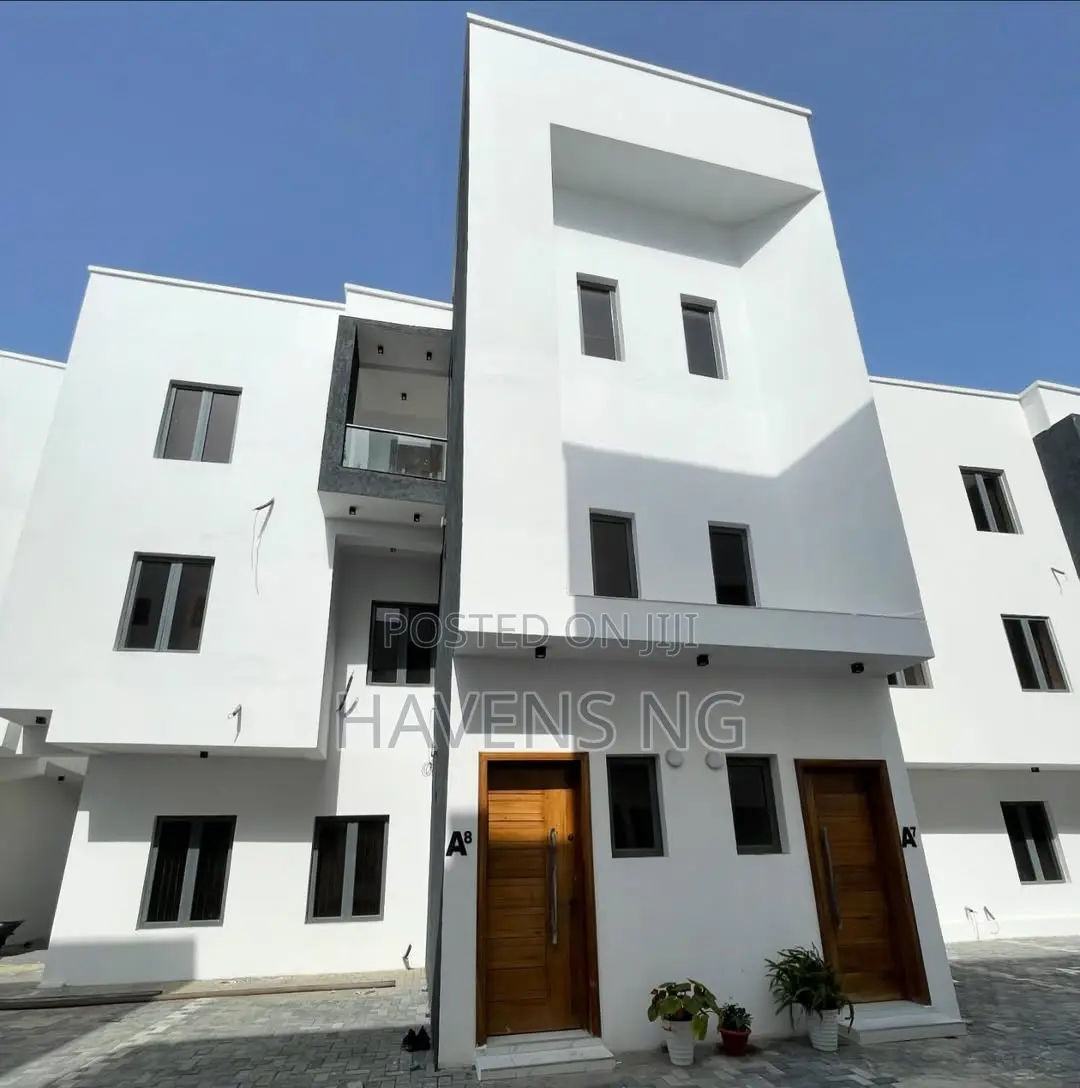 4bdrm Duplex in Lekki Phase 1 for sale in Lekki Phase 1