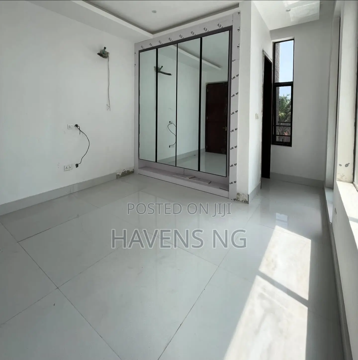 3bdrm Apartment In Lekki Phase 1 For Sale in Lekki Phase 1