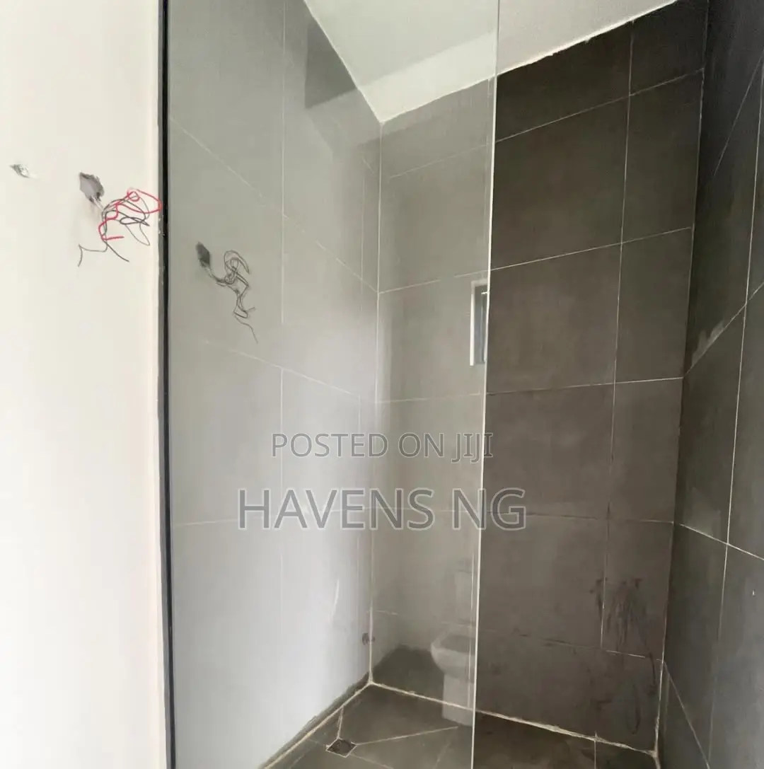 2bdrm Apartment in Ikate for sale in Ikate