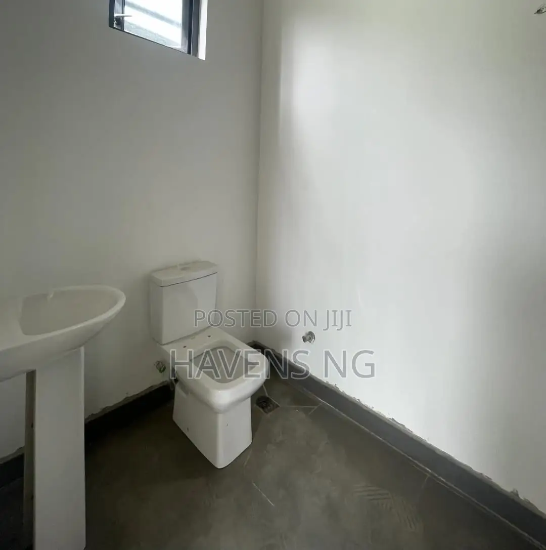 2bdrm Apartment in Ikate for sale in Ikate