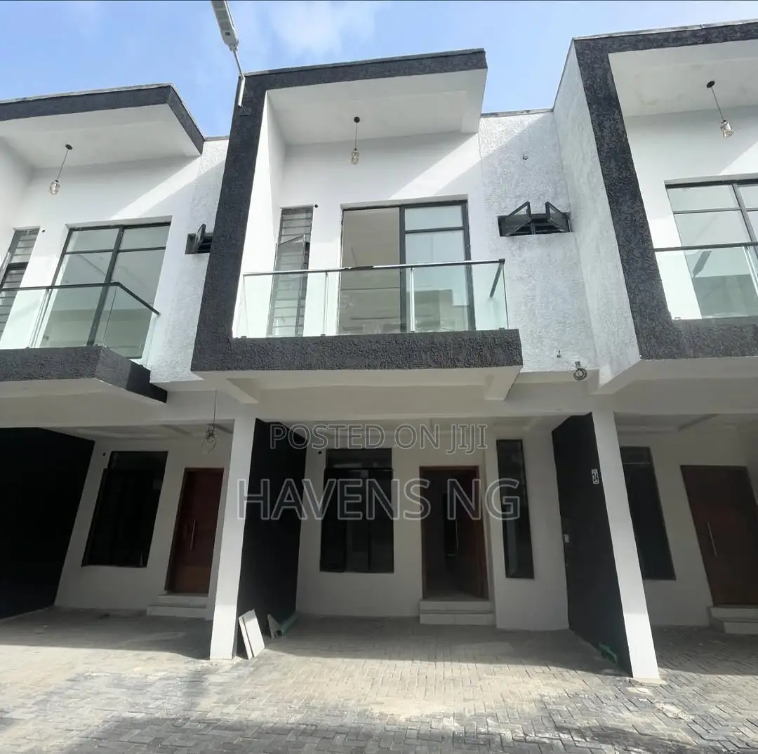 3bdrm Townhouse/Terrace In Ikota For Sale in Ado / Ajah