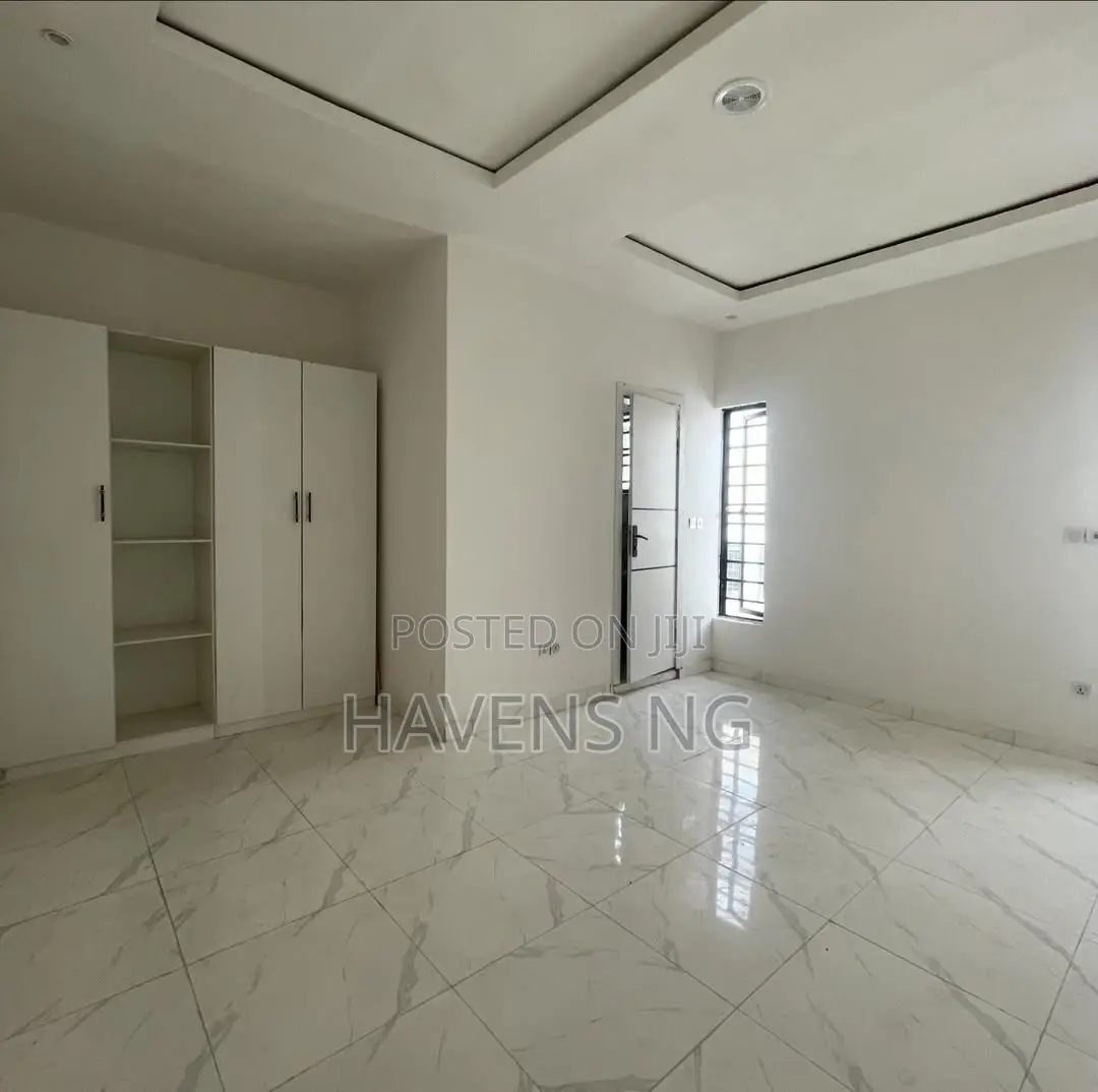 3bdrm Townhouse/Terrace In Ikota For Sale in Ado / Ajah