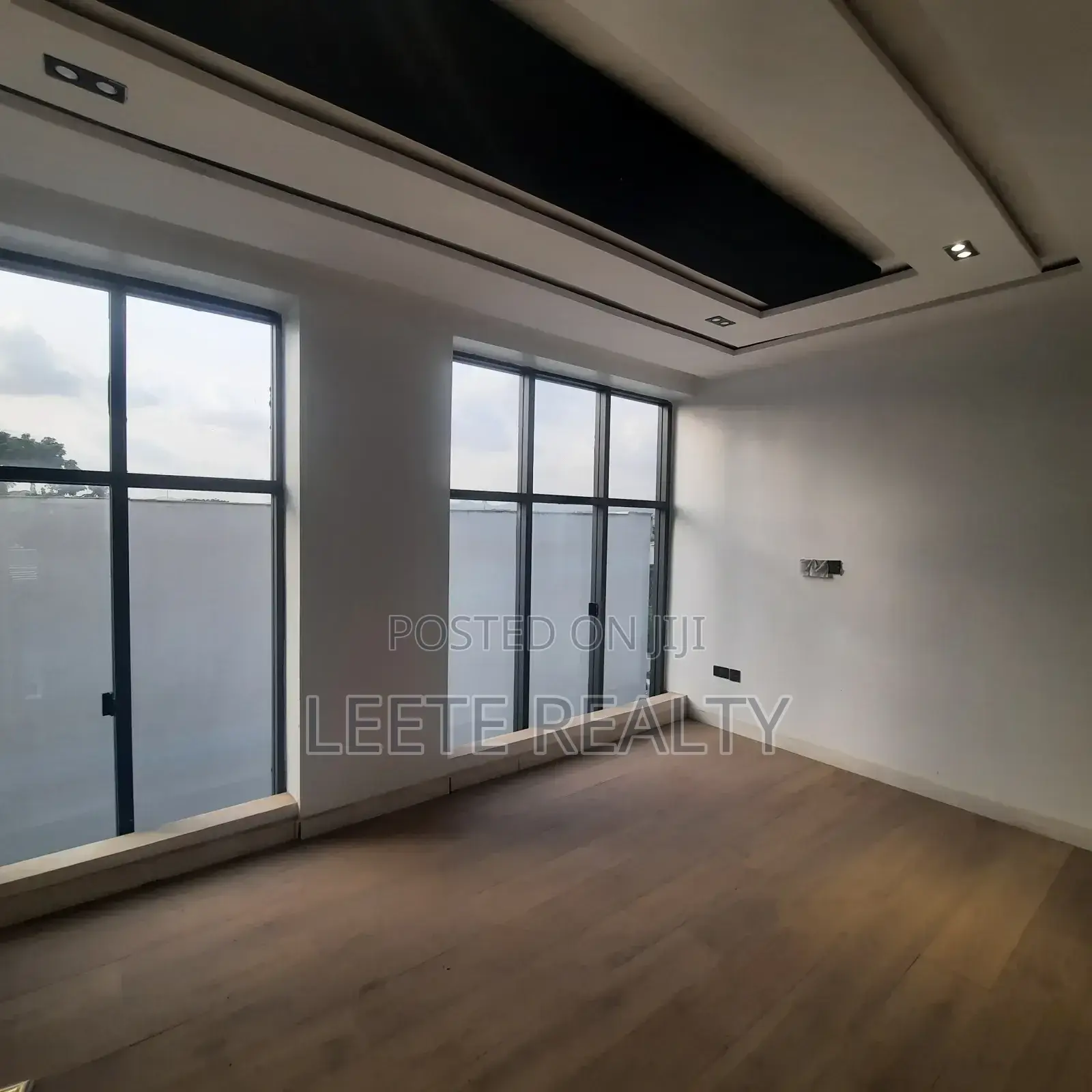 4bdrm Townhouse/Terrace in Wuye for sale in Wuye