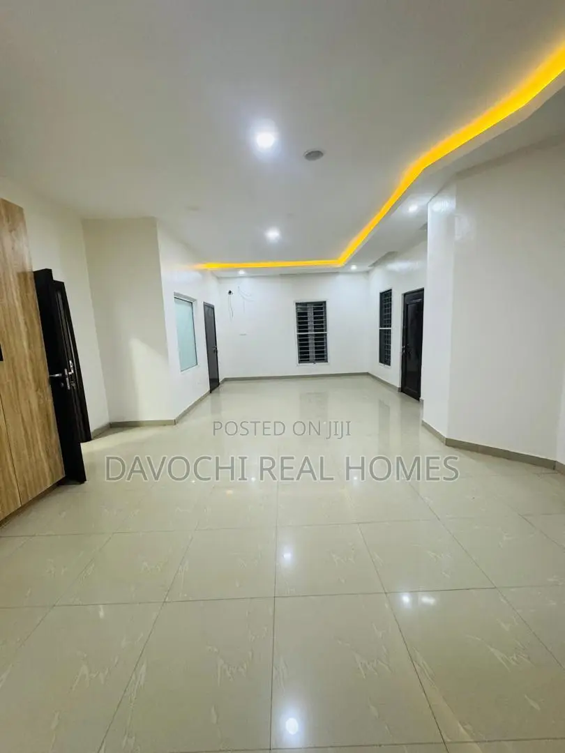 Newly Rrenovated 4 Bedroom Semi Detached Duplex for Sale4 in Chevron