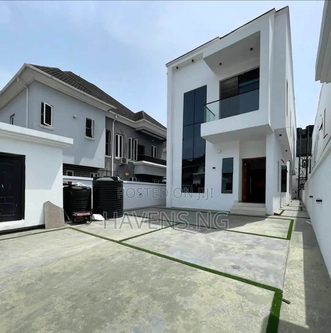 5bdrm Duplex in Osapa london for sale in Osapa london