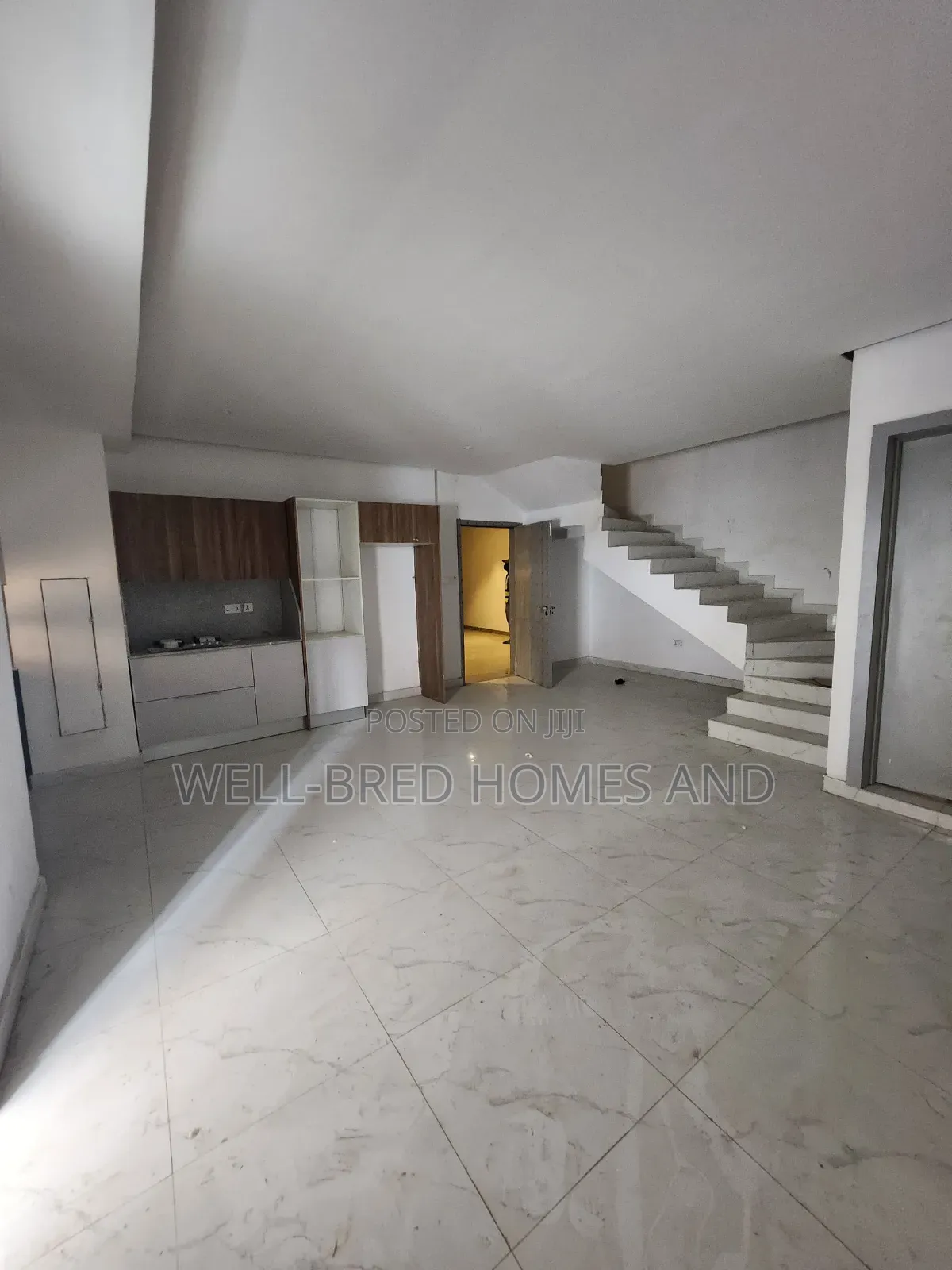 2bdrm Apartment in Lekki Phase 1 Lagos for rent in Lekki