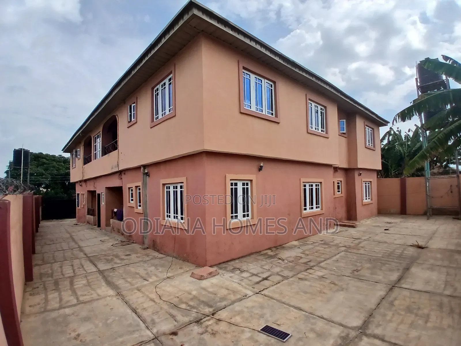 12bdrm Block of Flats in Liberty Academy, Akala Express for sale in Akala Express
