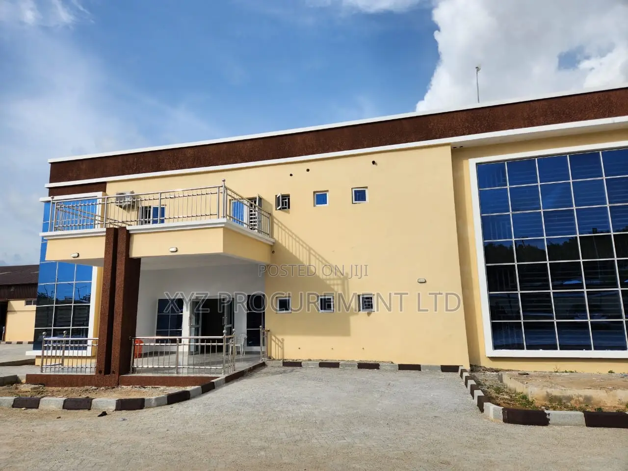 6,000 SQM Warehouse Complex With Offices and a Showroom in Idu Industrial