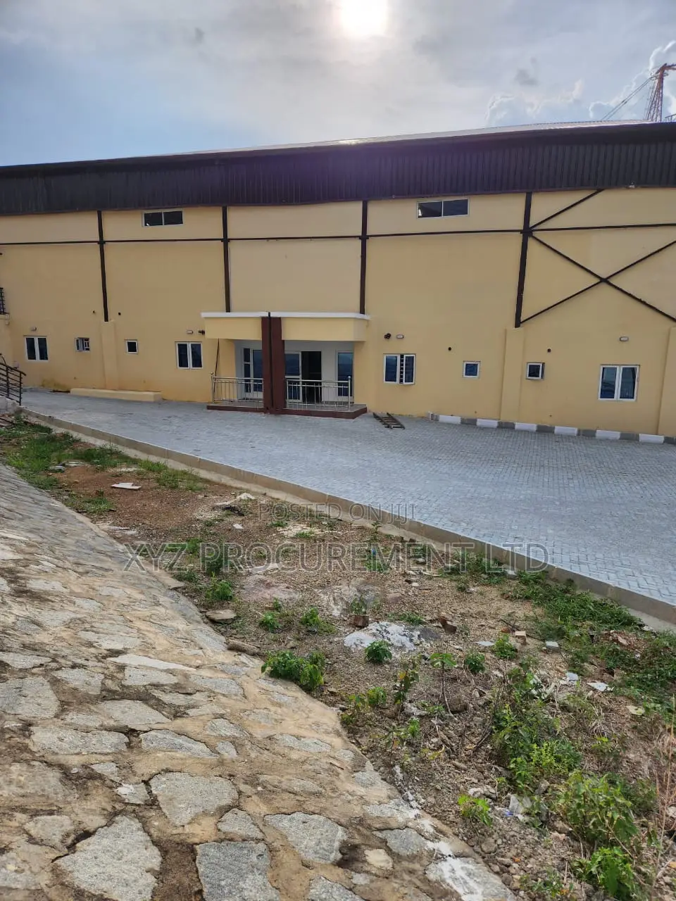 6,000 SQM Warehouse Complex With Offices and a Showroom in Idu Industrial