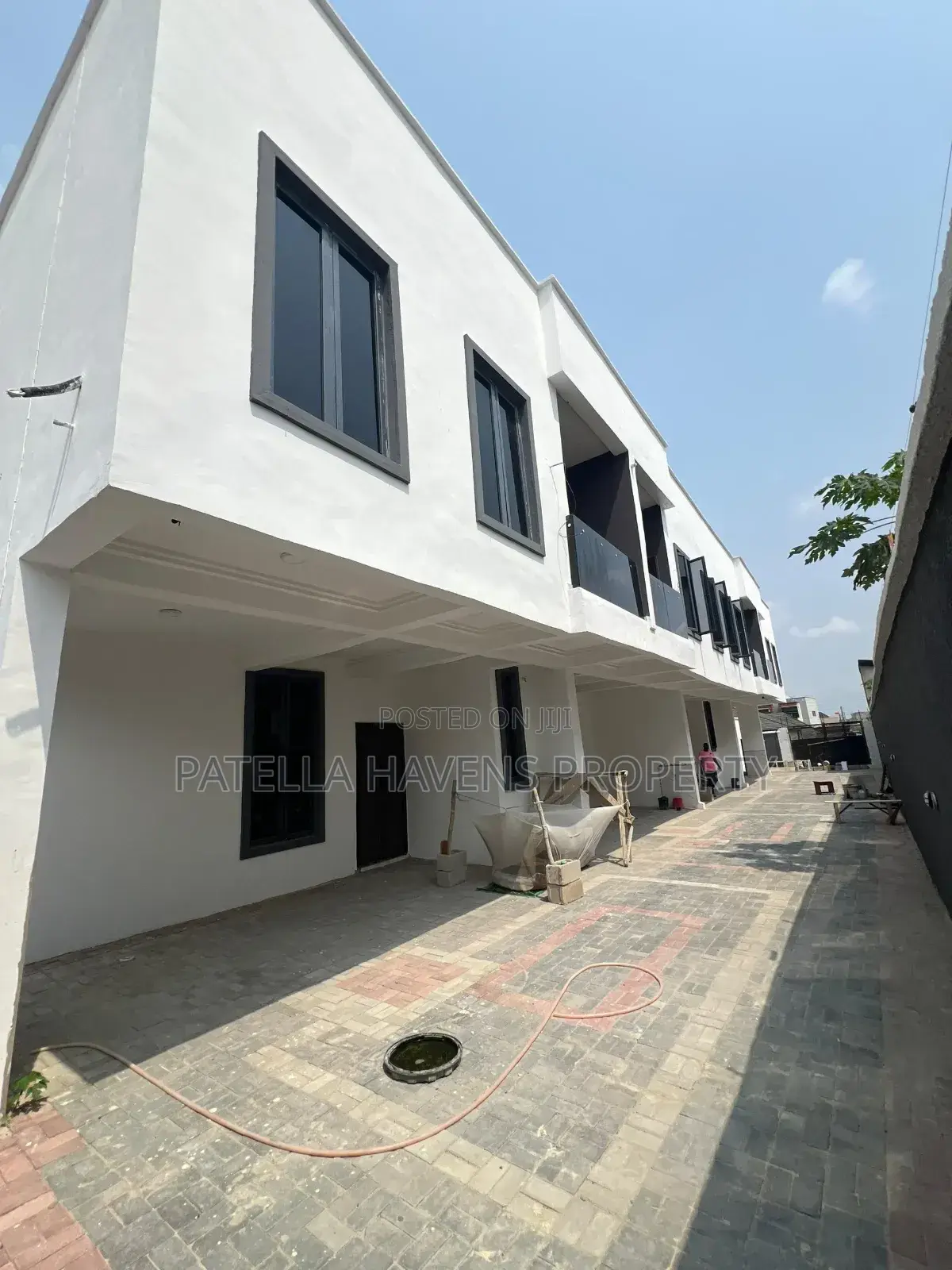 3bdrm Duplex in Ajah for sale in Ajah