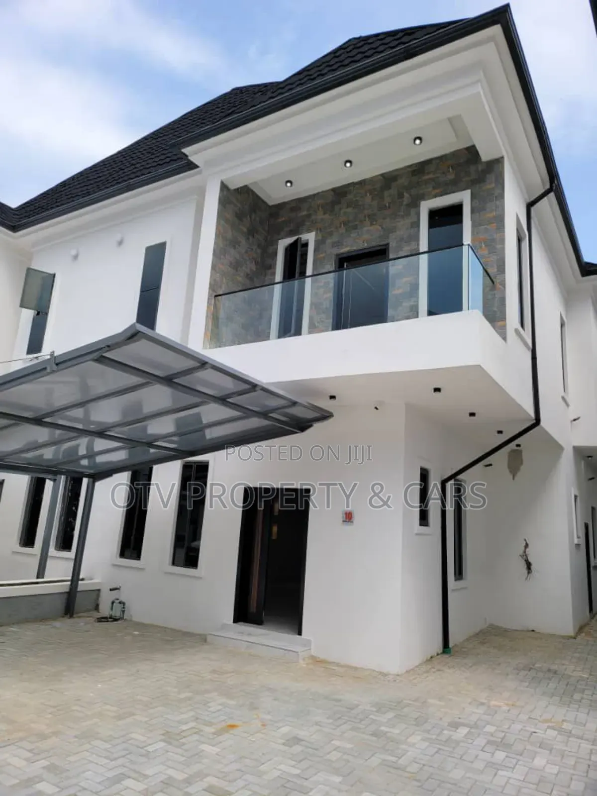 Furnished 4bdrm Duplex in Lekki for sale in Lekki