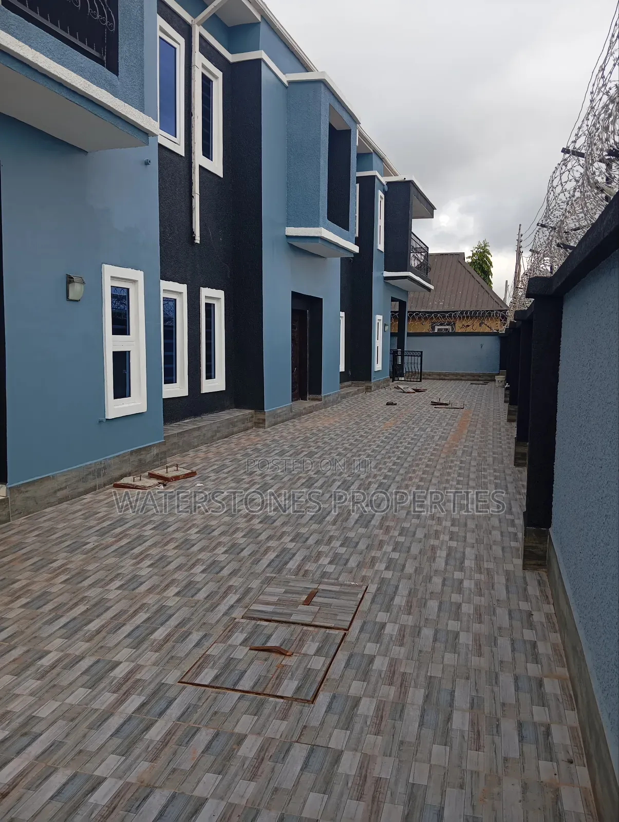 Commercial Flats for Rent in Oshimili South