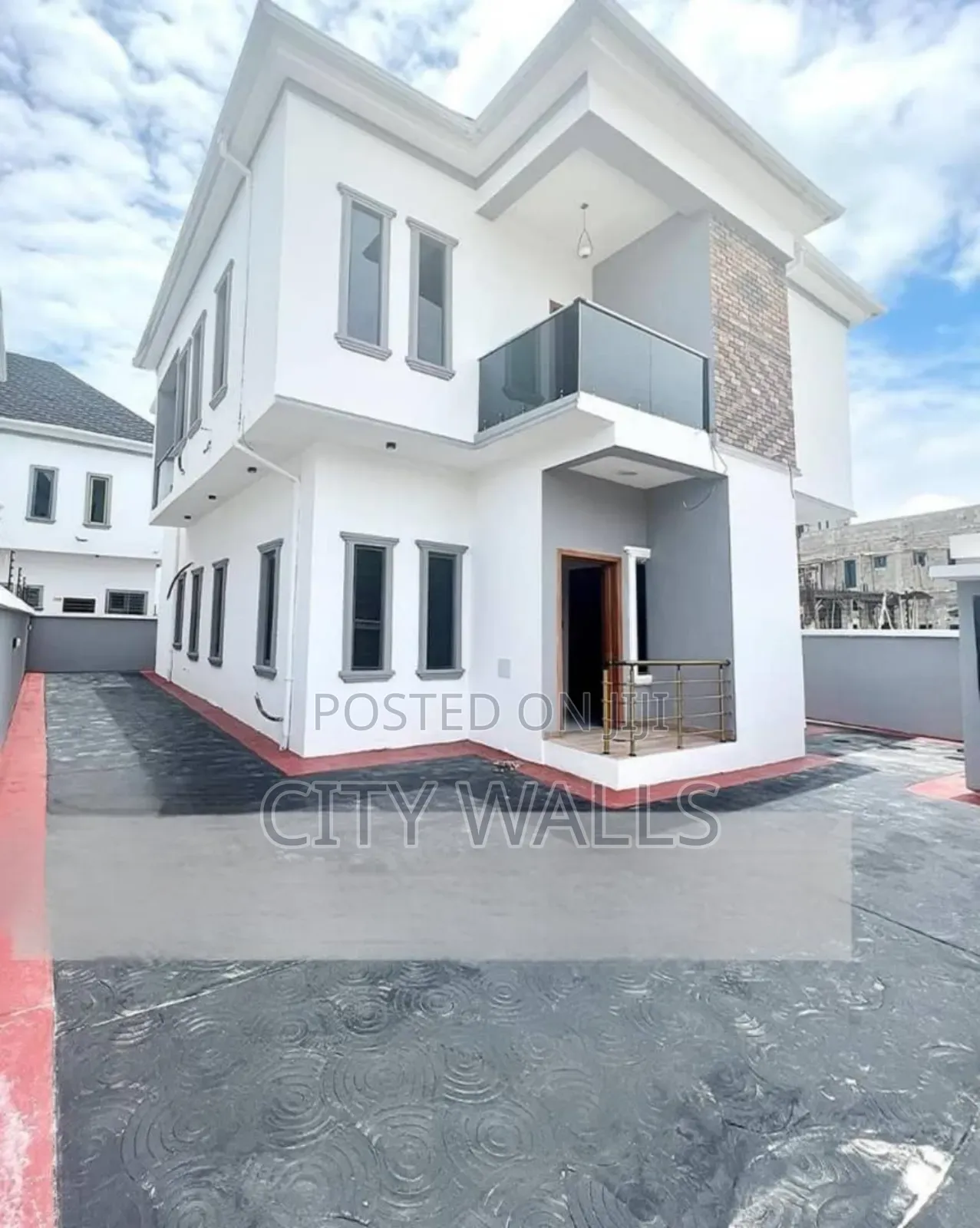 4bdrm Duplex in Chevron for rent in Chevron