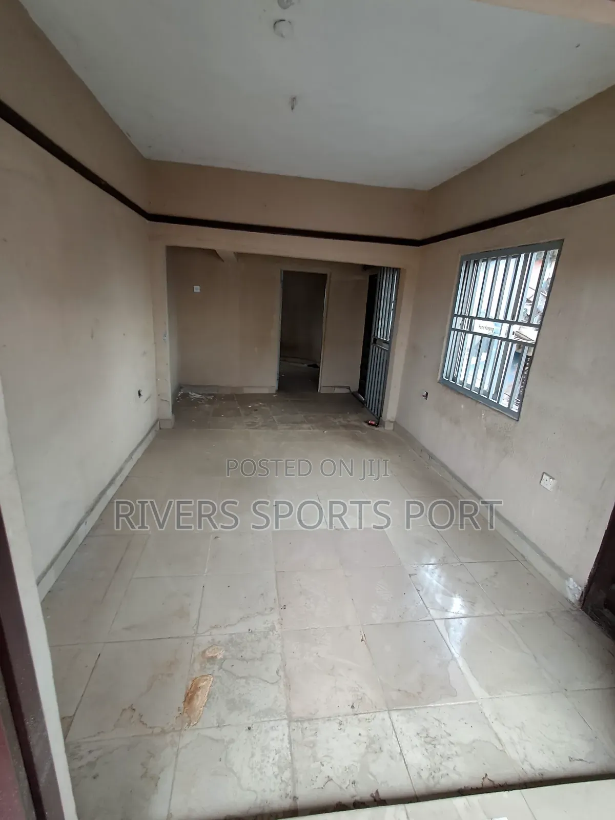 Shop to Let With Office at 110 Ikwerre Road Mile 2 in Obio-Akpor