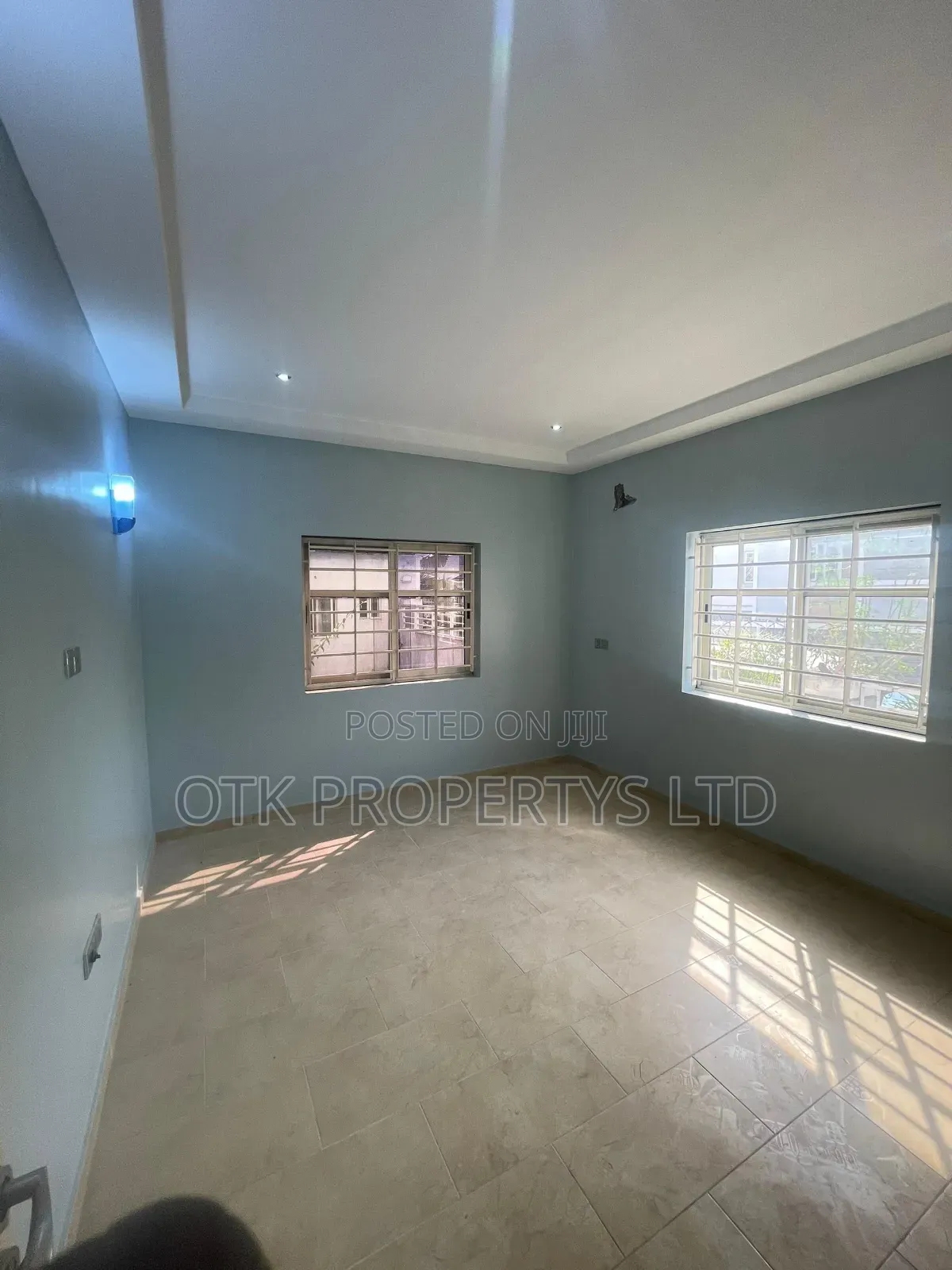 4bdrm Duplex in At Hillview Estate, for sale in Life Camp