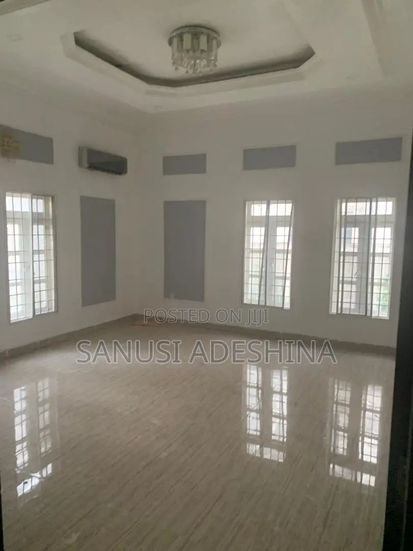 5bdrm Duplex in Gwarimpa Estate,Fct, Gwarinpa for sale in Gwarinpa
