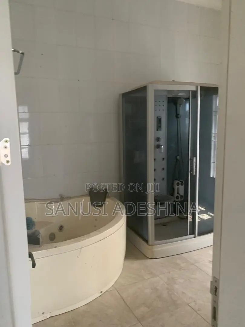 5bdrm Duplex in Gwarimpa Estate,Fct, Gwarinpa for sale in Gwarinpa