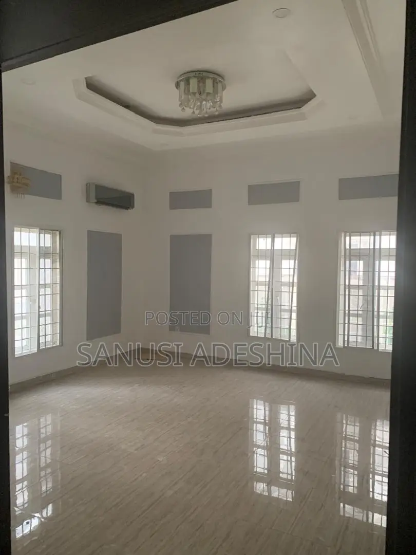5bdrm Duplex in Gwarimpa Estate,Fct, Gwarinpa for sale in Gwarinpa