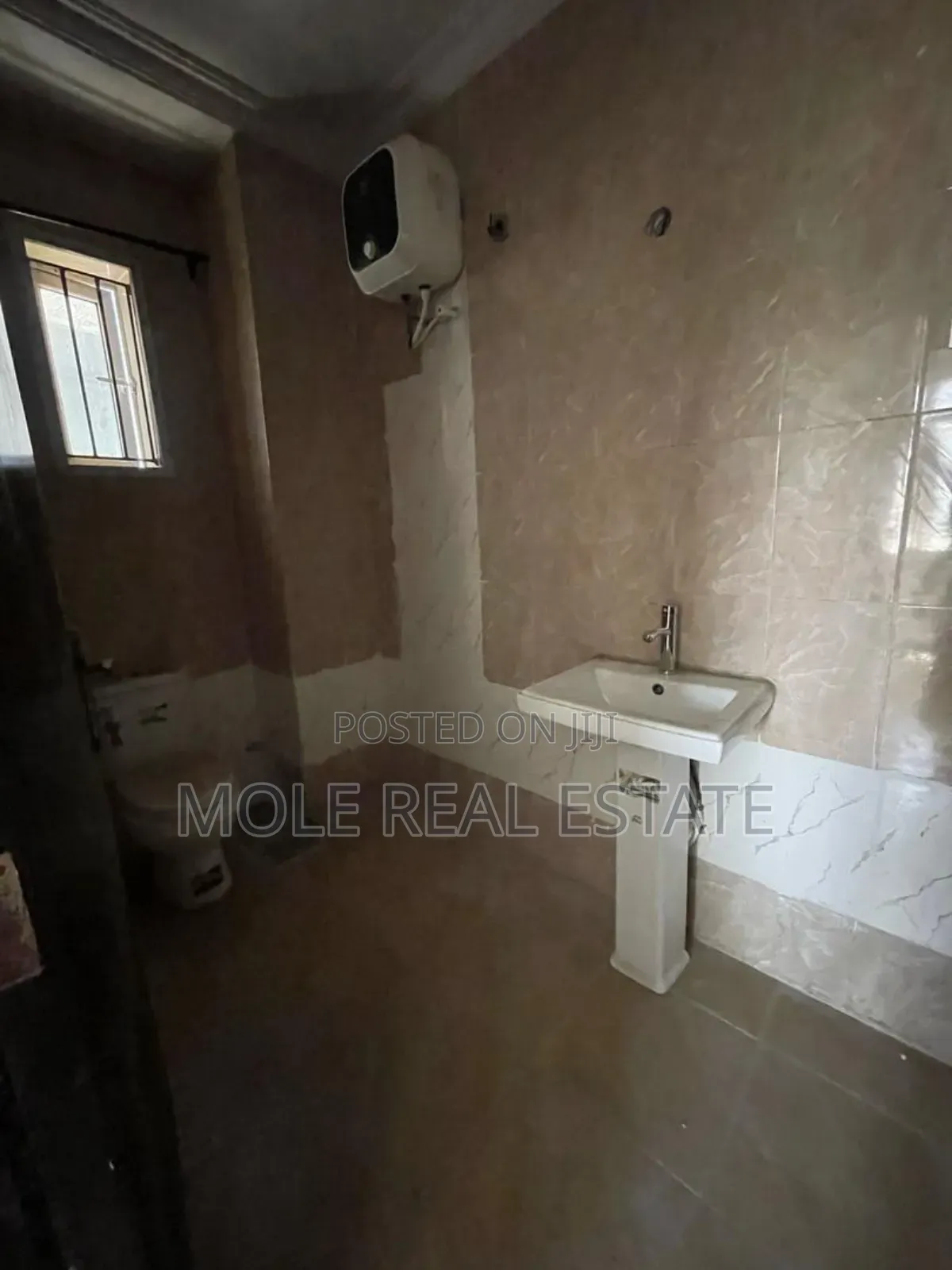 Furnished 4bdrm Block of Flats in Mende, Victoria Island for sale in Victoria Island