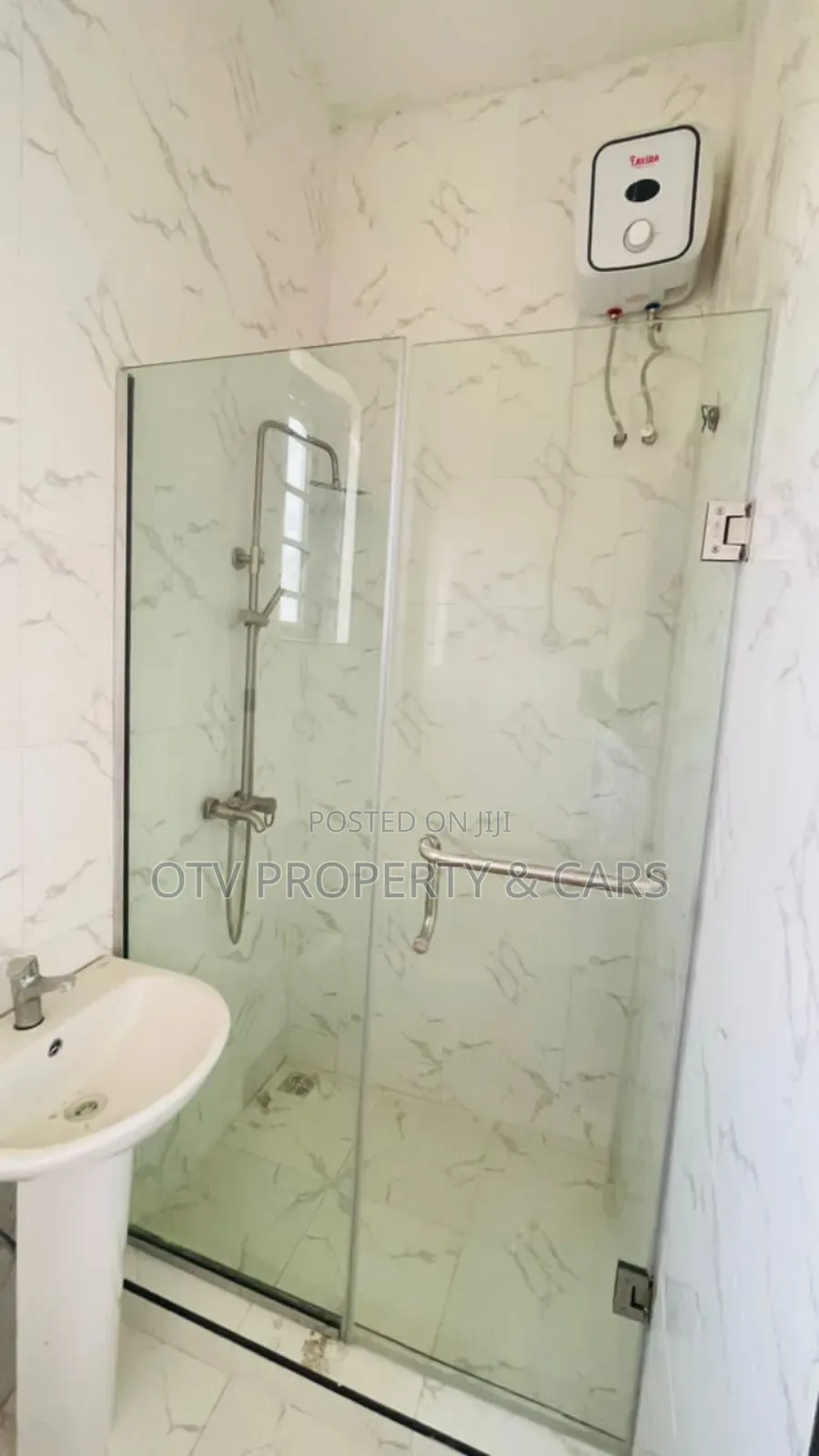 Furnished 4bdrm Townhouse/Terrace in Lekki for sale in Lekki