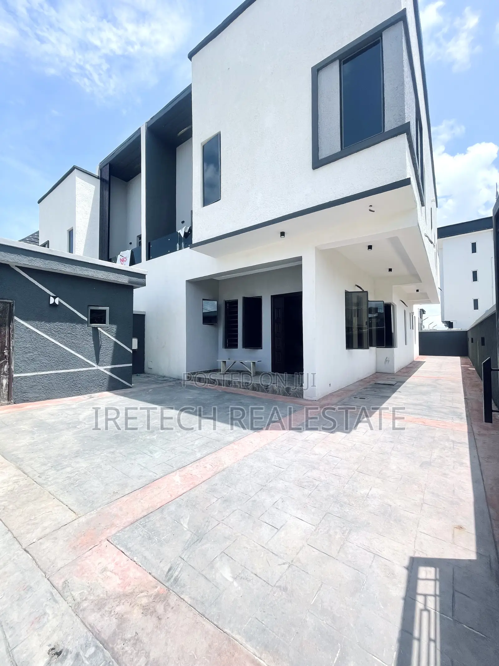 4bdrm Duplex in Ajah In A Call To for sale in Ajah