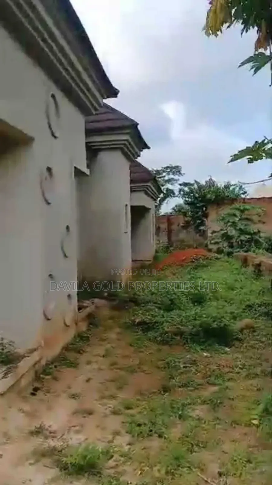 6bdrm Block of Flats in Benin City for sale in Benin City