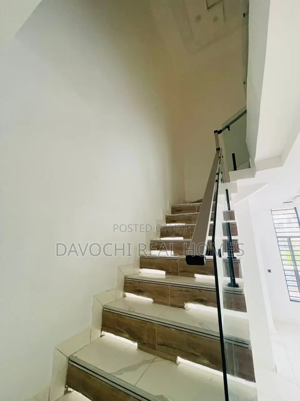 4bdrm Duplex in Ikota for rent in Ikota