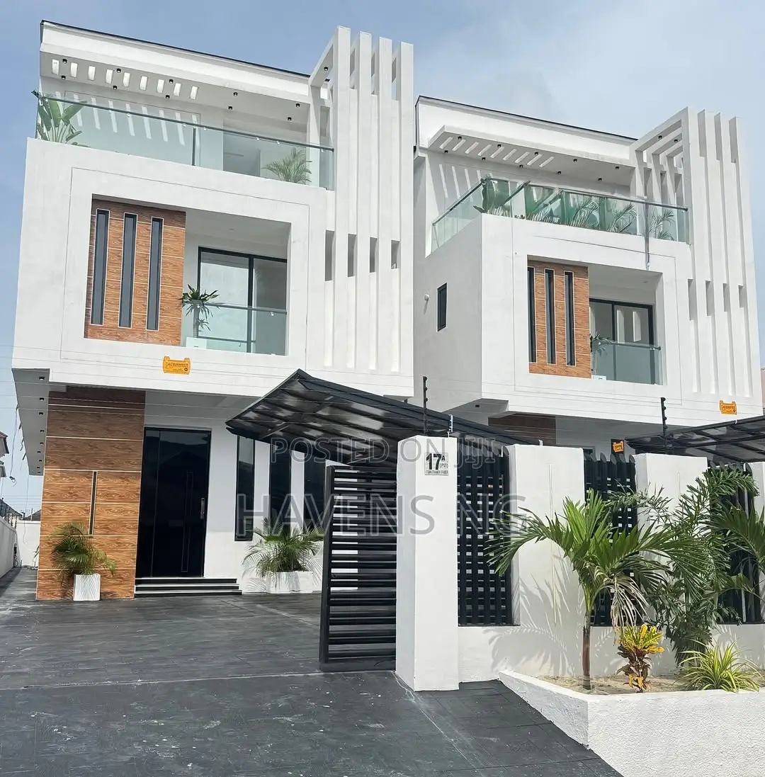 5bdrm Duplex in Idado for sale in Idado