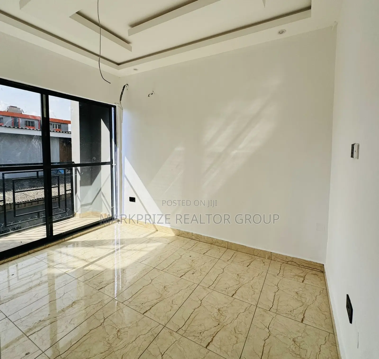 2bdrm Apartment in Allen Ikeja Lagos for sale in Ikeja