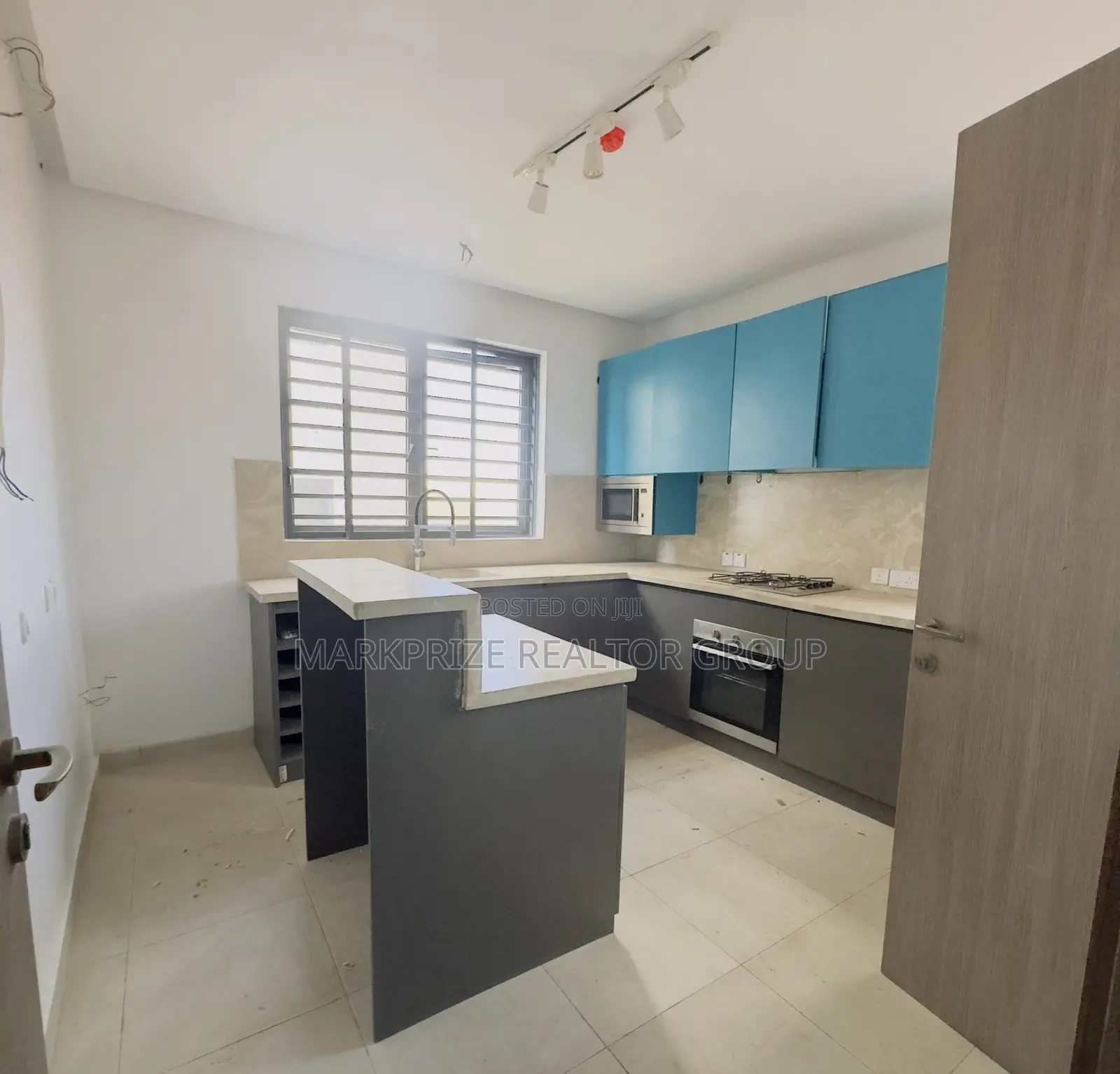4bdrm Duplex in Maryland Lagos for sale in Maryland