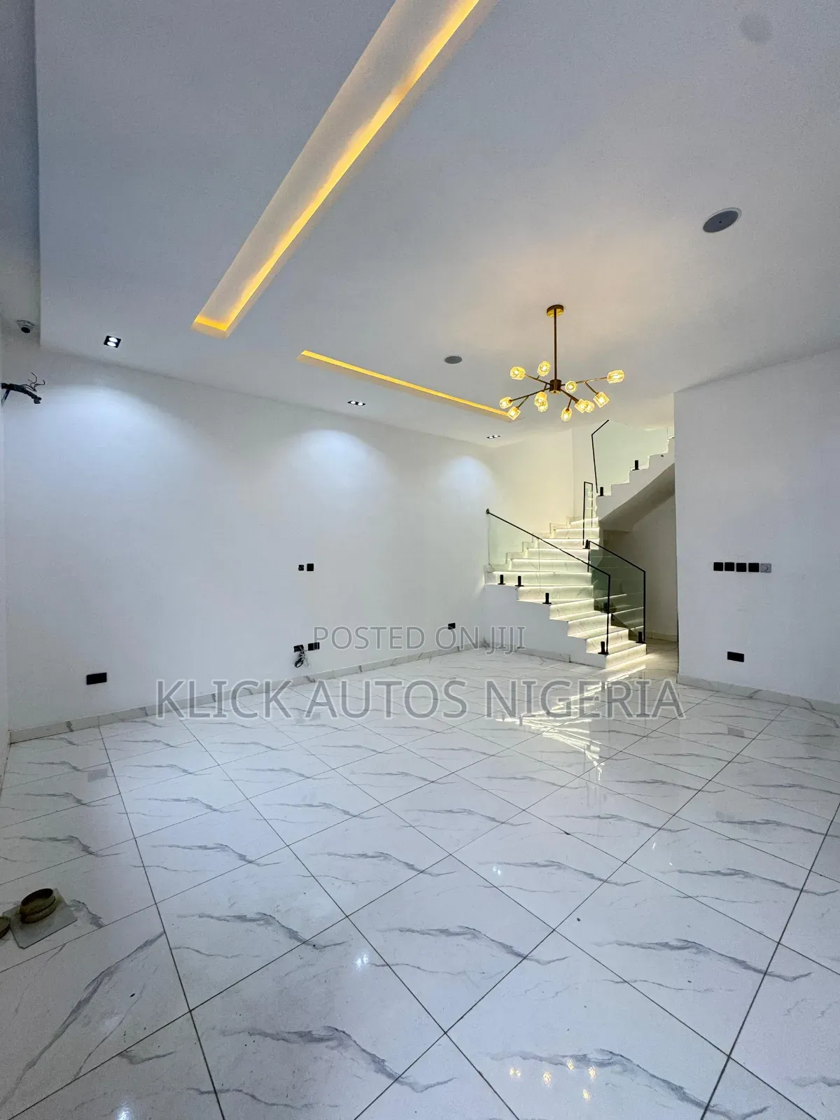 4bdrm Duplex in Ikota for sale in Ikota