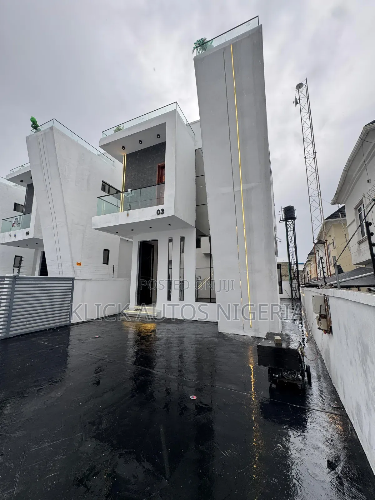 4bdrm Duplex in Ikota for sale in Ikota
