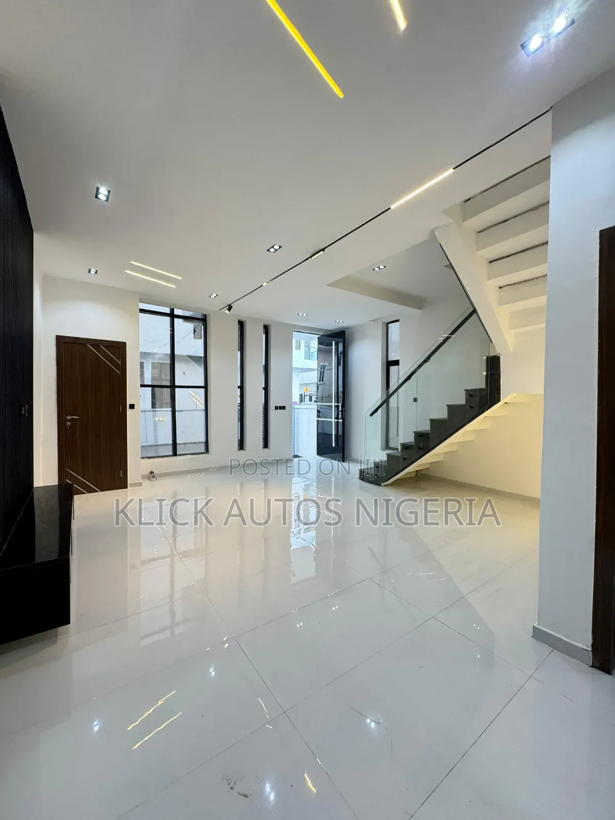 4bdrm Duplex in Ikota for sale in Ikota