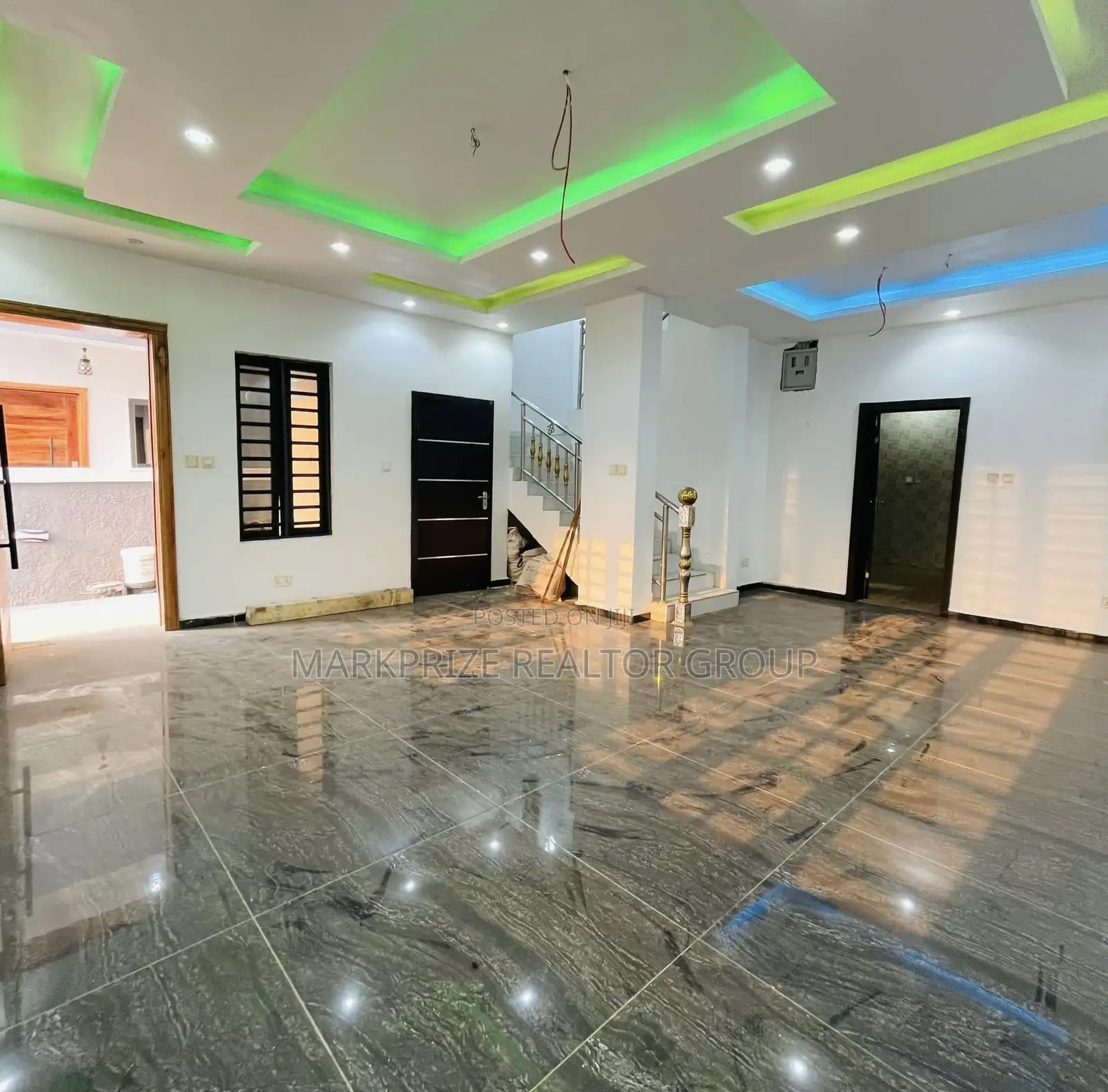 4bdrm Duplex in Magodo Phase 2 Lagos for sale in Magodo